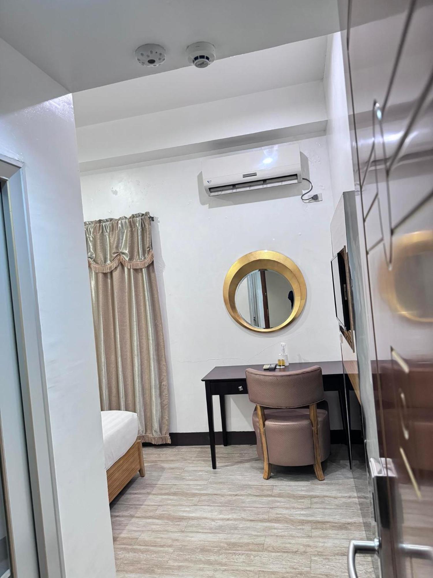 Jeamco Royal Hotel-Palawan Puerto Princesa Dış mekan fotoğraf