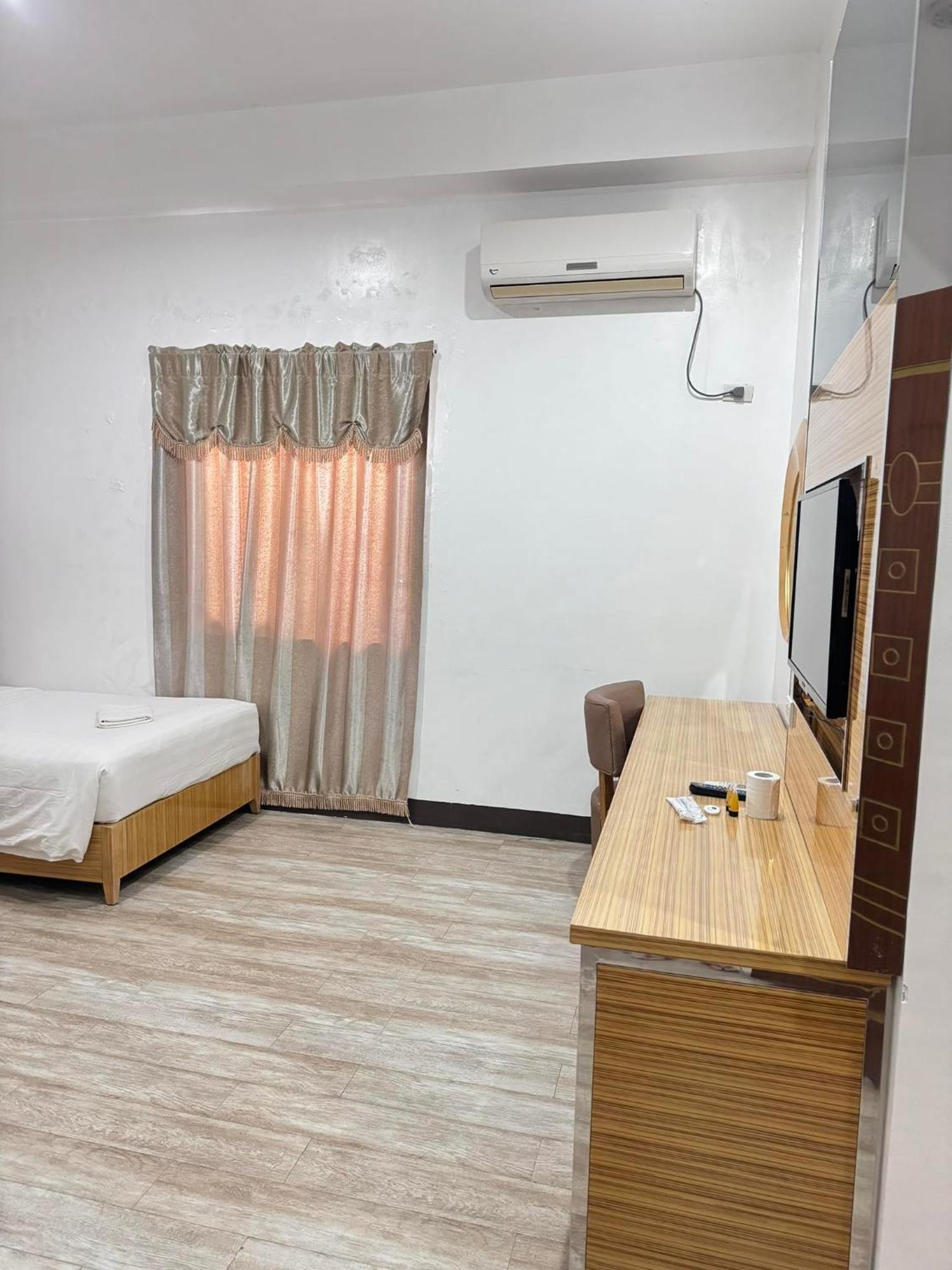 Jeamco Royal Hotel-Palawan Puerto Princesa Dış mekan fotoğraf